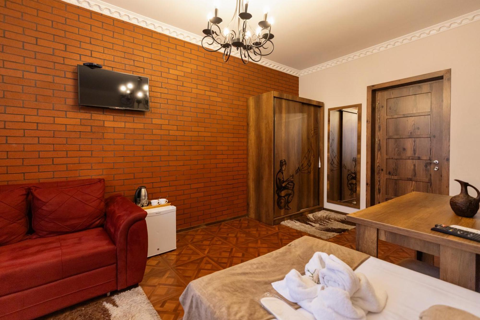 Hestia Boutique Hotel Gori Exterior photo