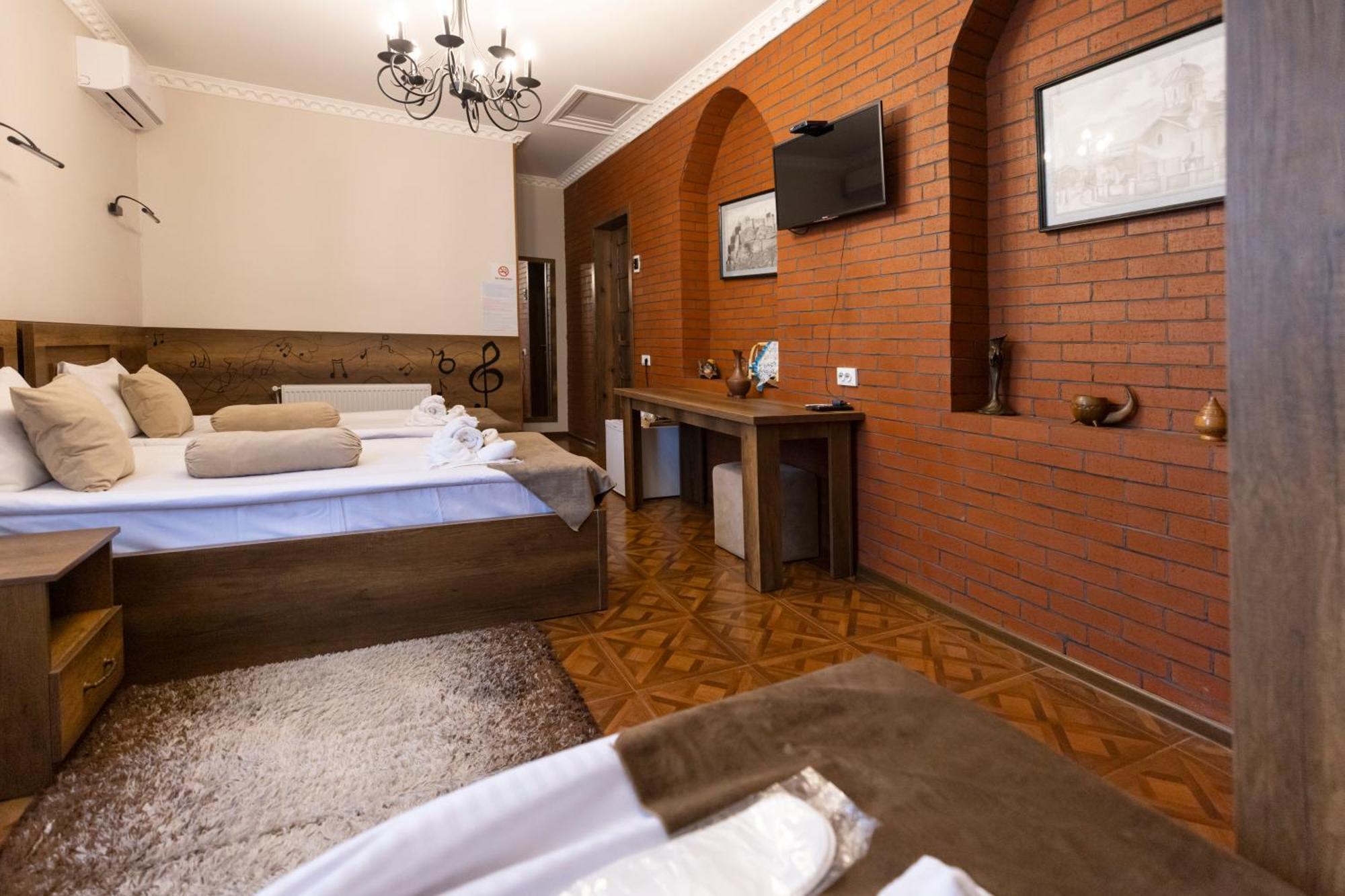 Hestia Boutique Hotel Gori Exterior photo